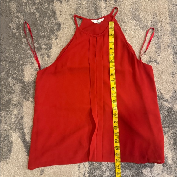 Novoh Red Sleeveless Top - Picture 6 of 6
